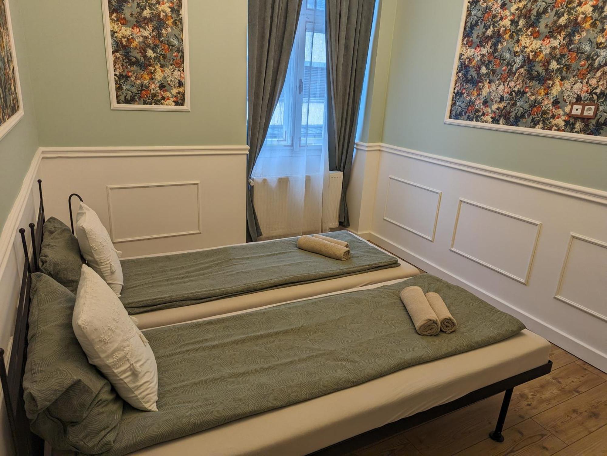 Classic Deluxe Tapolca Extérieur photo
